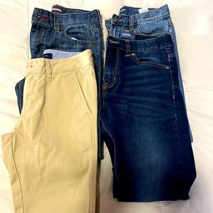 3 boys jeans (1 Tommy hillfiger 2 old navy) and 1 Tommy Hillfiger Kakhi size 10